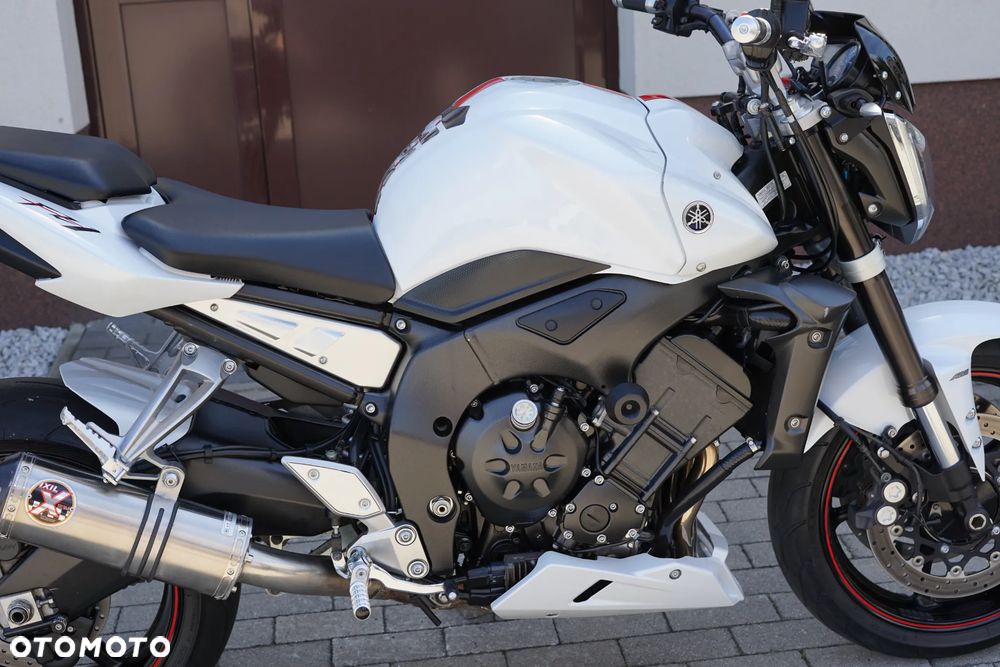 Yamaha FZ - 10