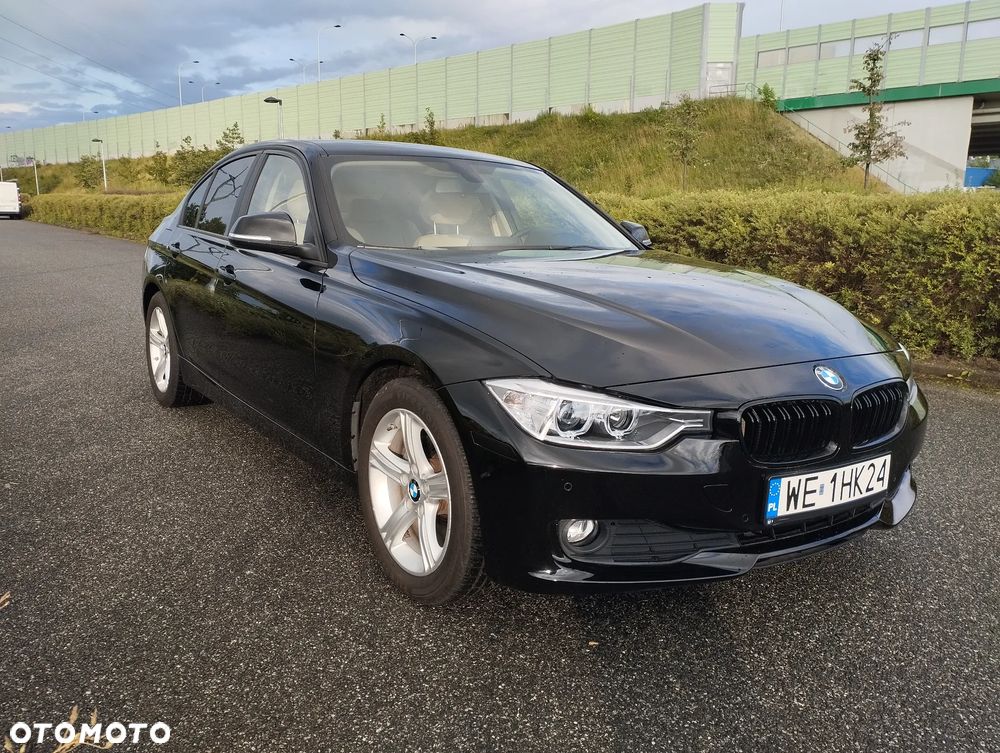 BMW Seria 3 320i - 2