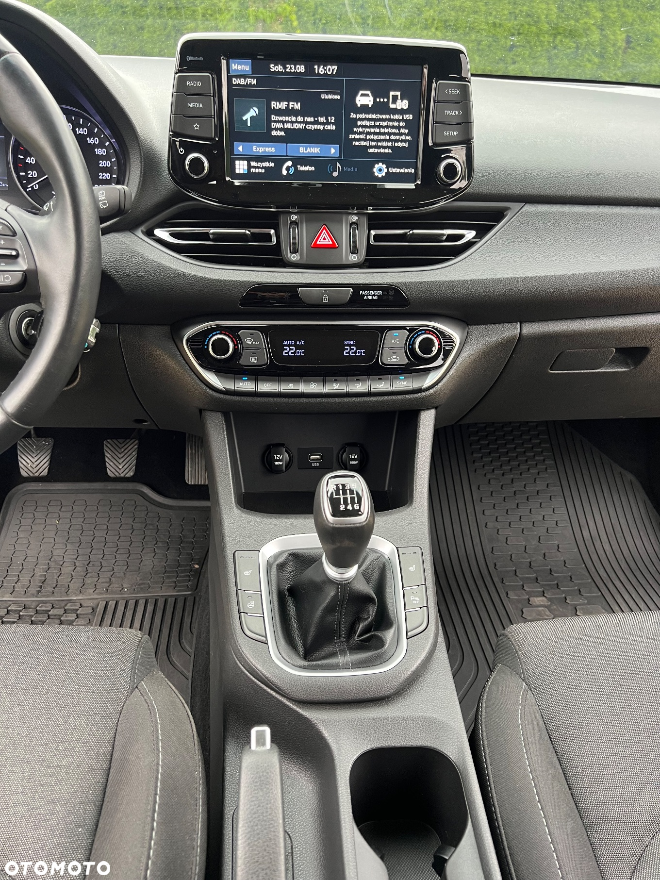Hyundai i30 1.6 D Comfort - 32