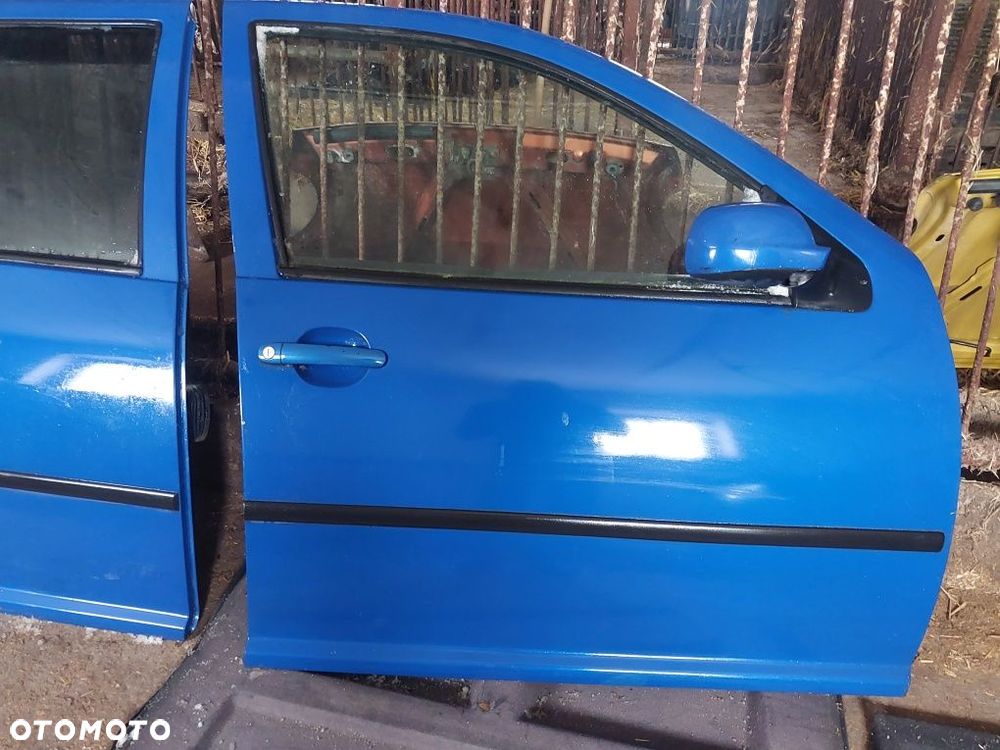 Drzwi prawe przód tył vw golf IV kolor LW5Z - 3