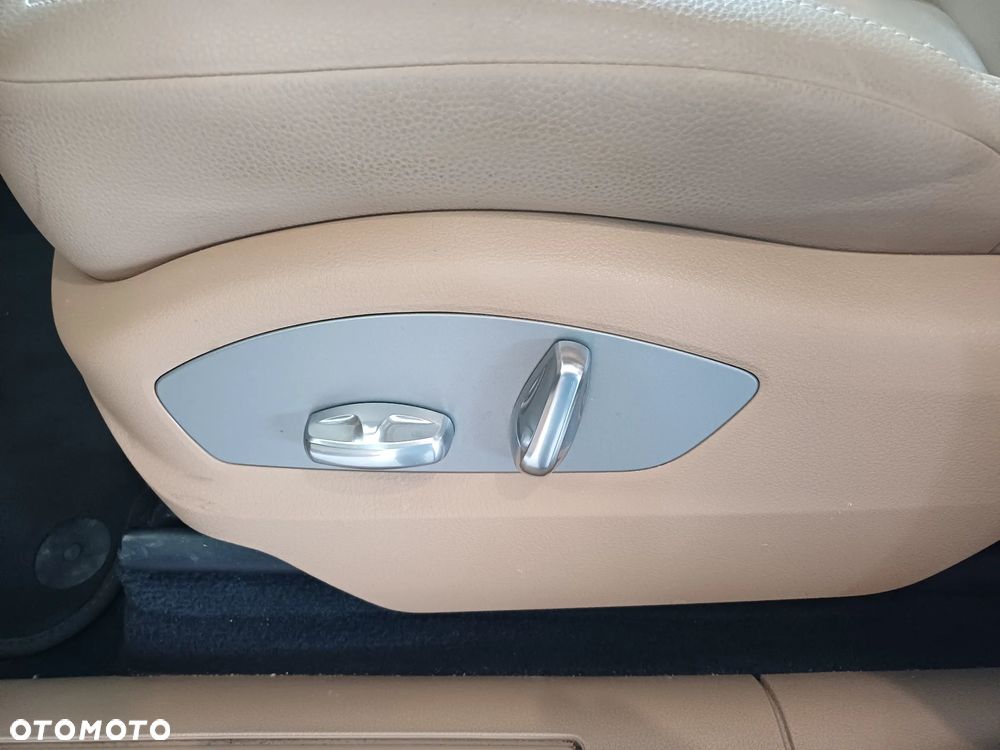 Porsche Macan Standard - 16