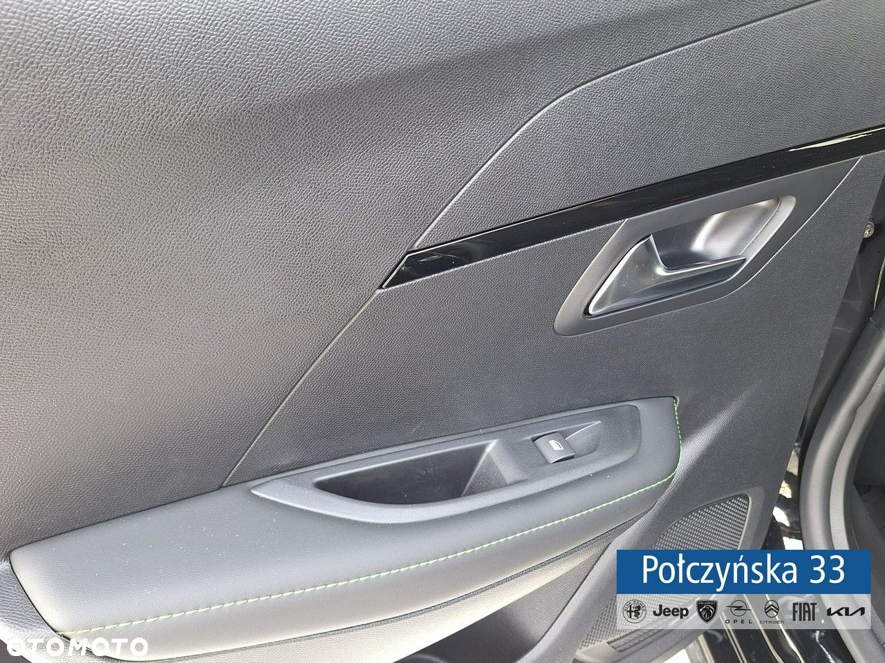 Peugeot 208 - 19