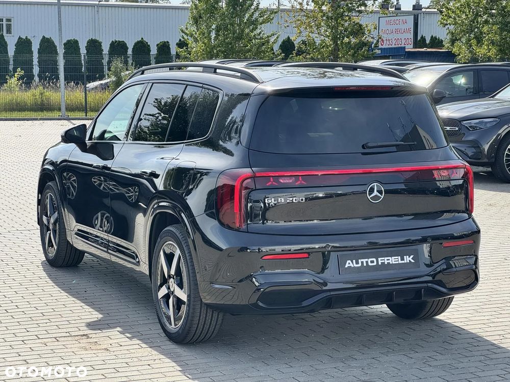 Mercedes-Benz GLB 200 mHEV 8G-eDCT - 9