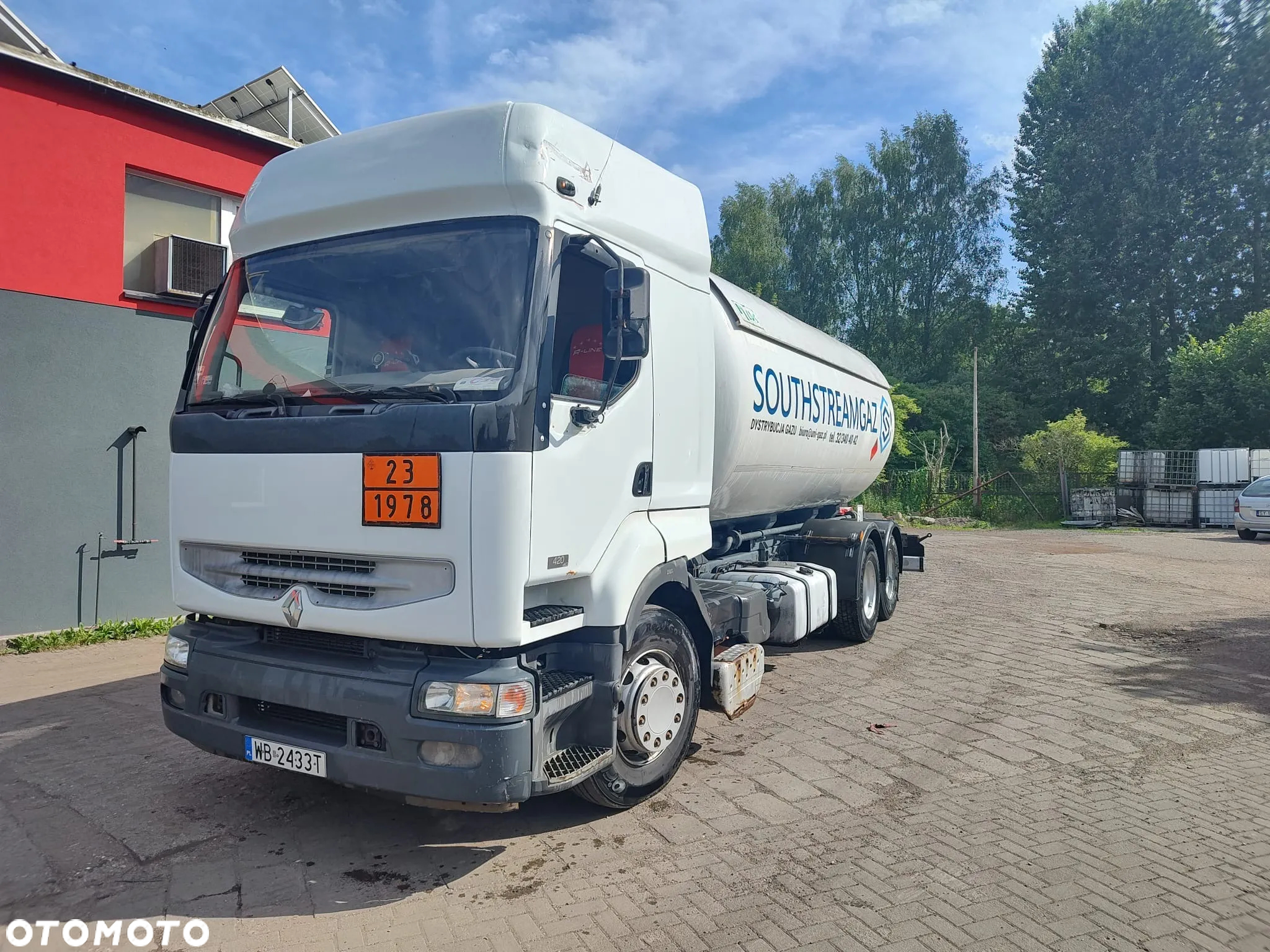 Renault Premium 420.26 S 6X2 - 3
