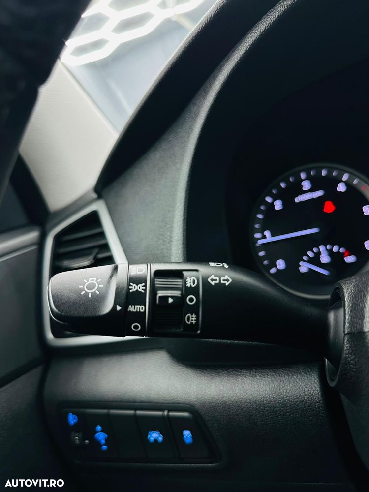 Hyundai Tucson blue 1.7 CRDi 2WD Passion Plus - 27