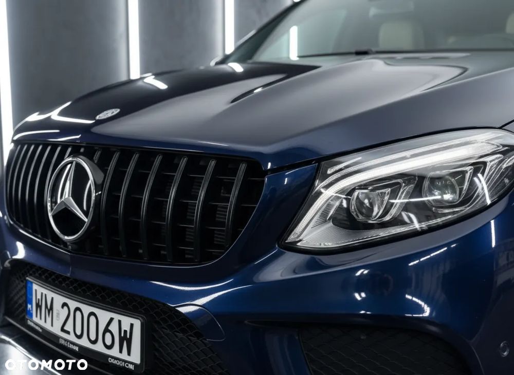 Mercedes-Benz GLE 350 d 4Matic 9G-TRONIC AMG Line - 2