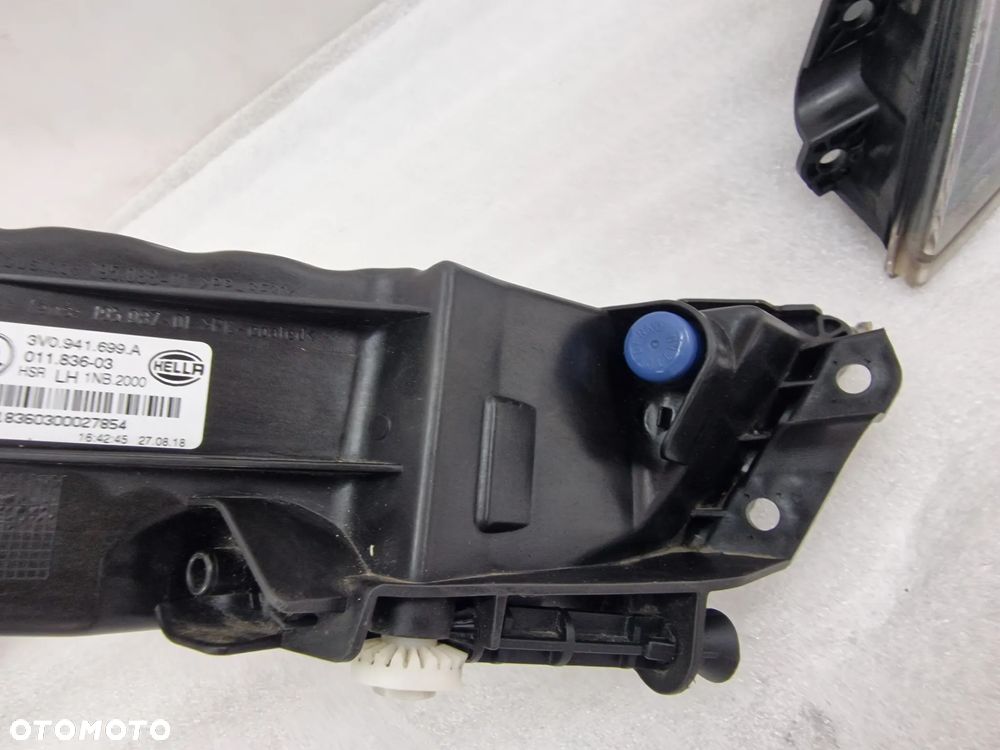 SKODA SUPERB 3 III 3V0 14- LEWY / PRAWY HALOGEN , NR 3V0941699A / 3V0941700A , NR AUKCJI H269 - 4