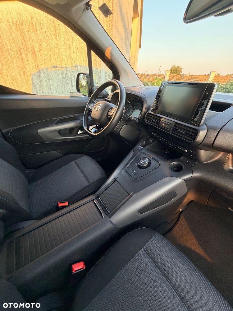 Toyota Proace City Verso 1.2 D-4T Family - 2