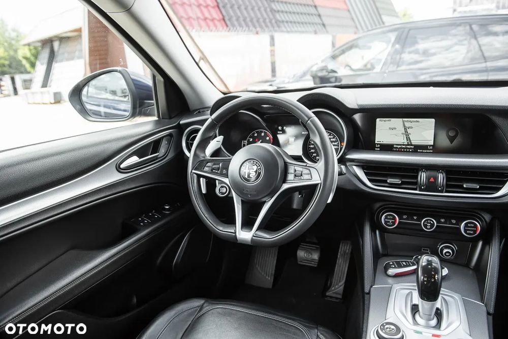 Alfa Romeo Stelvio - 28