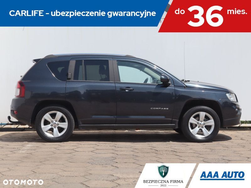 Jeep Compass - 8