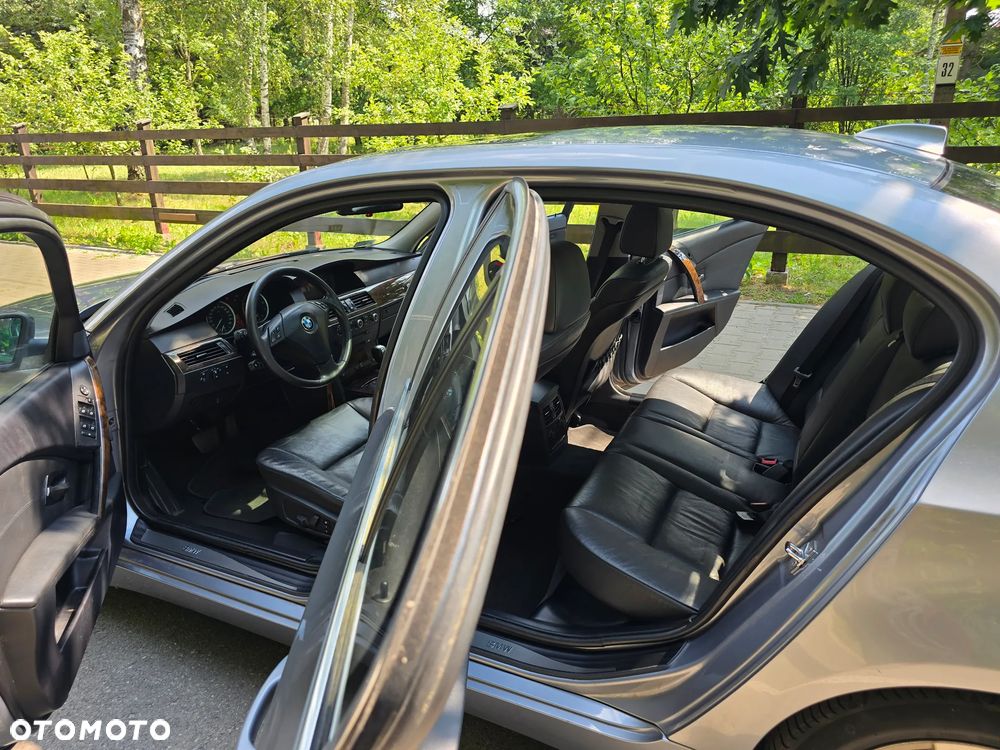 BMW Seria 5 525i - 21