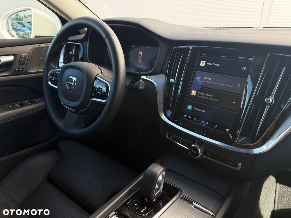 Volvo V60 Cross Country Plus B5 B AWD - 37