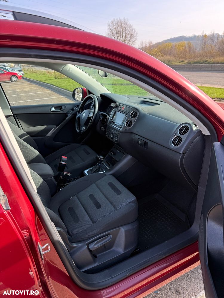 Volkswagen Tiguan - 9