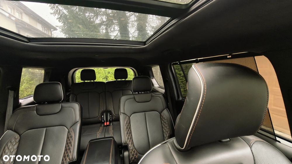 Jeep Grand Cherokee - 29