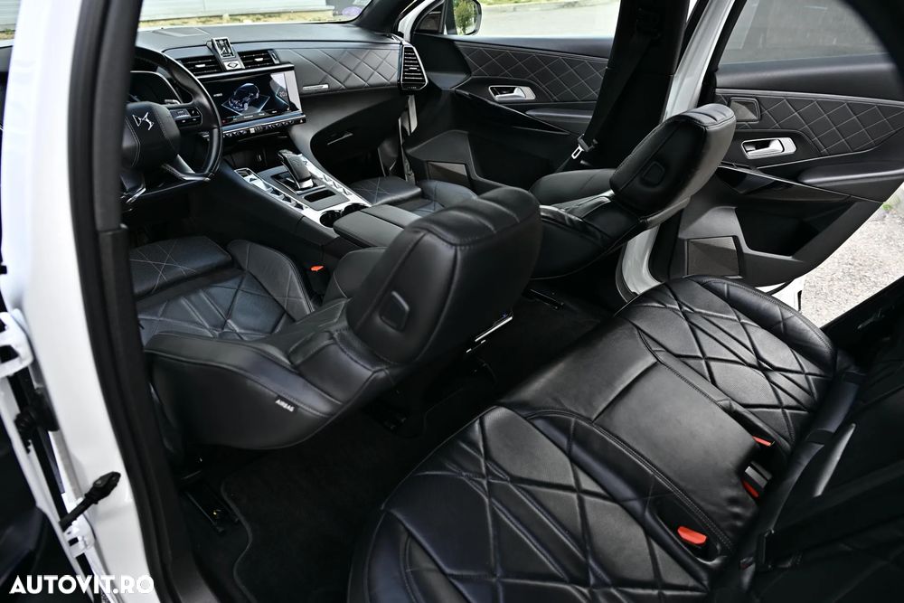 DS Automobiles DS 7 Crossback 4x4 300 RIVOLI - 12