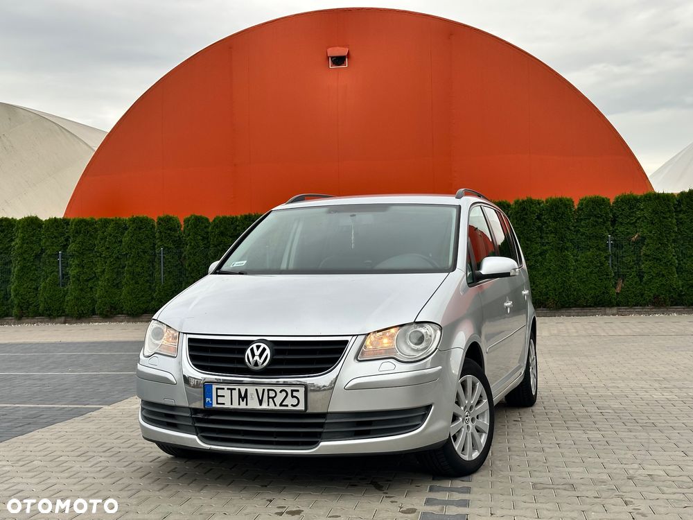 Volkswagen Touran 1.9 TDI Trendline DSG - 3