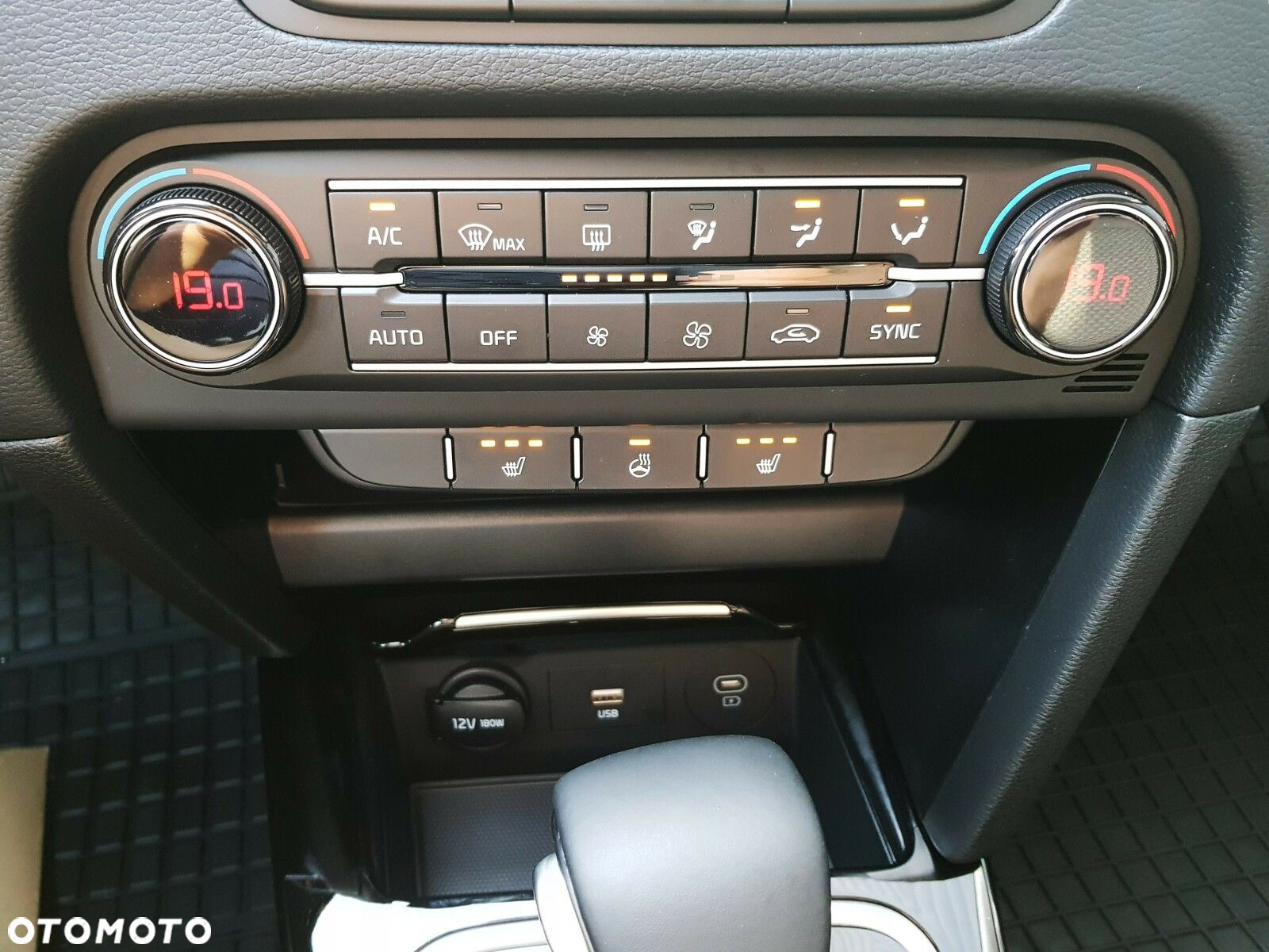 Kia Ceed 1.5 T-GDI Tribute DCT - 20