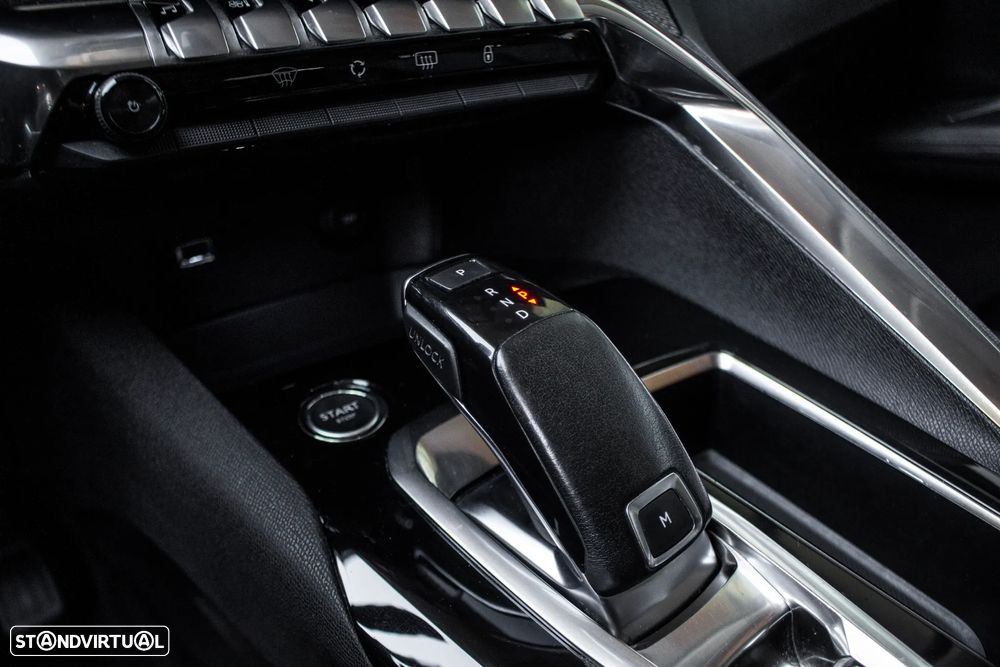 Peugeot 3008 BlueHDi 130 Stop & Start EAT8 Allure - 19