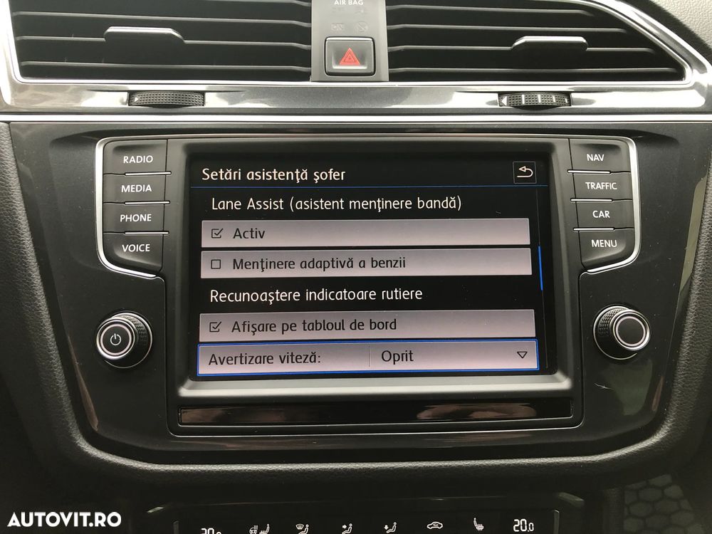 Volkswagen Tiguan 2.0 TDI SCR 4MOTION BlueMotion Technology DSG Exclusive - 25