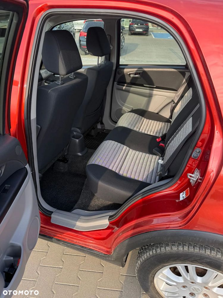 Suzuki SX4 1.6 GS / Premium - 7