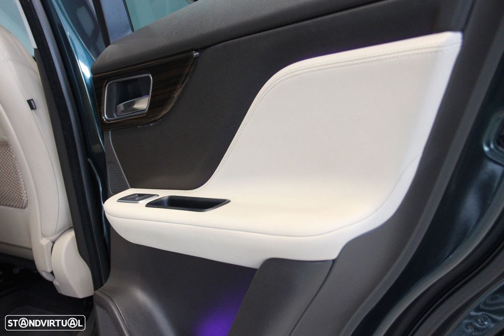 Jaguar F-Pace 2.0 i4D R-Sport Aut. - 12