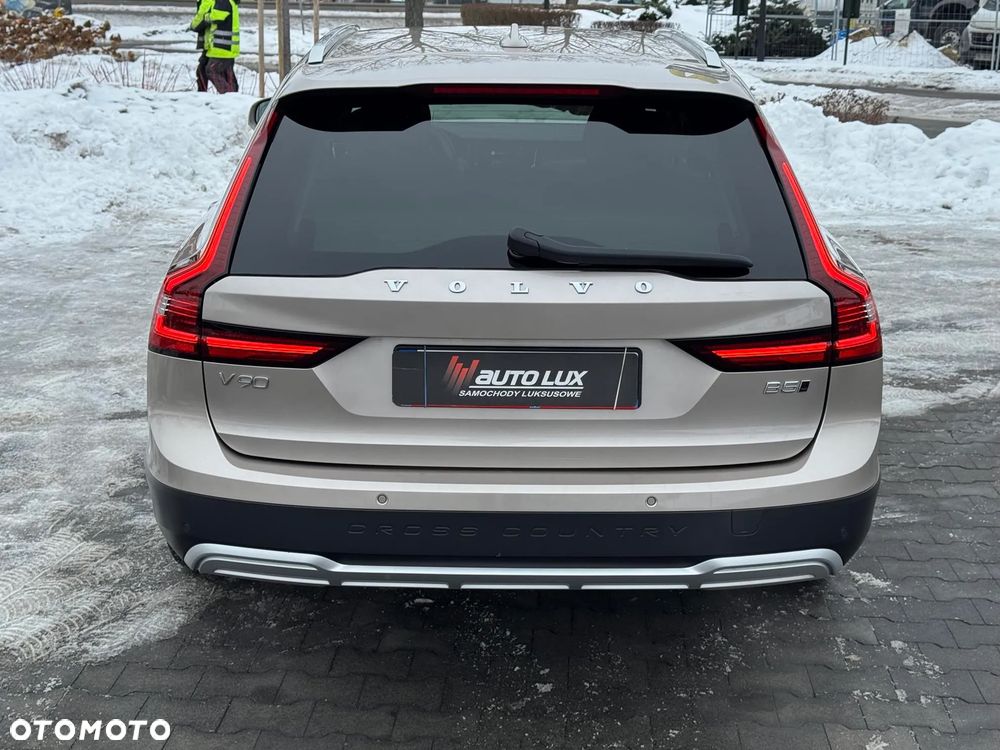 Volvo V90 Cross Country B5 B AWD Ultimate - 20