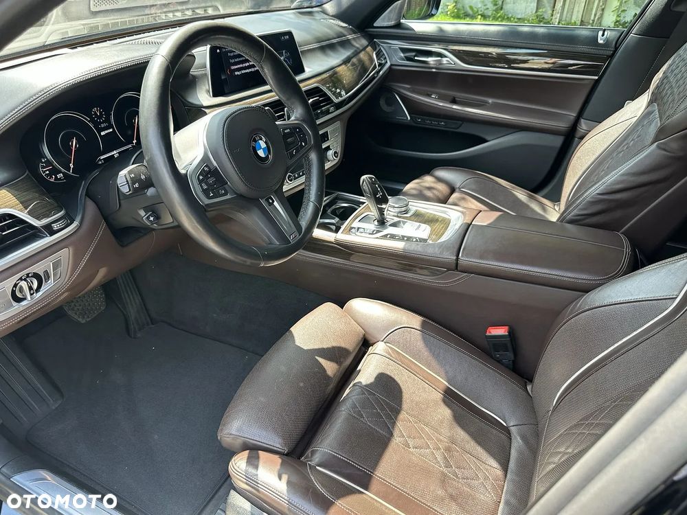 BMW Seria 7 740Le xDrive iPerformance - 11
