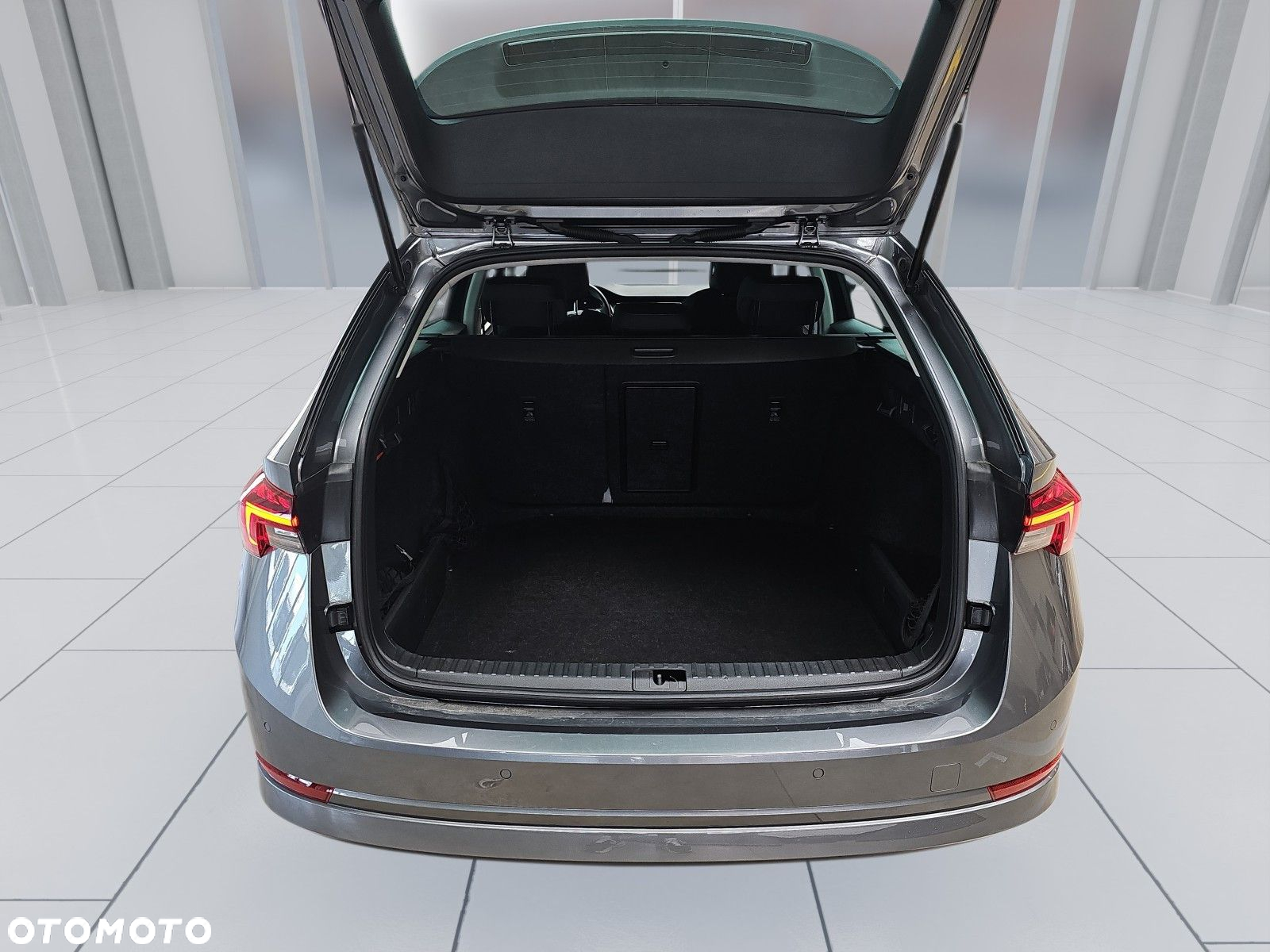 Skoda Octavia 2.0 TDI Ambition DSG - 27