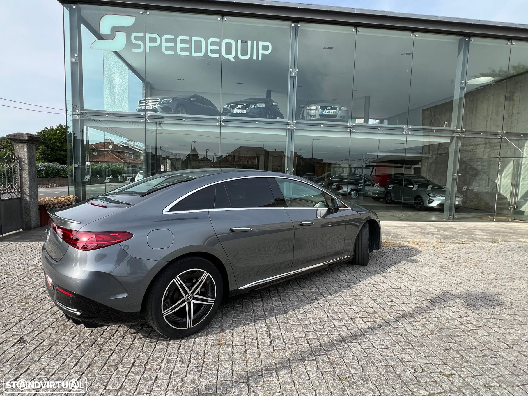 Mercedes-Benz EQE 300 AMG Line - 10