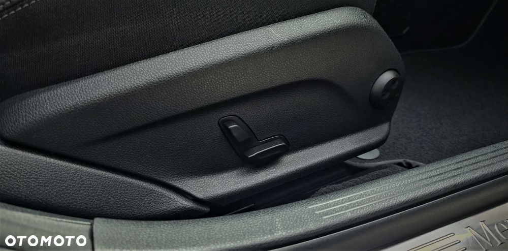 Mercedes-Benz Klasa C 180 (BlueTEC) d AMG Line - 18