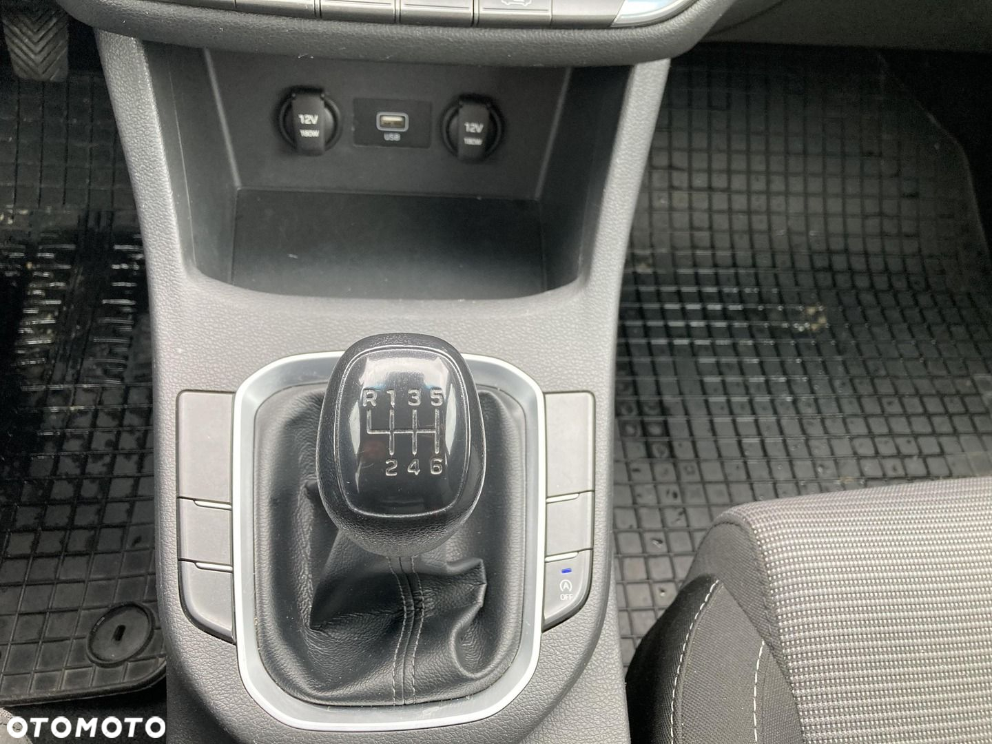 Hyundai i30 1.4 Comfort - 25