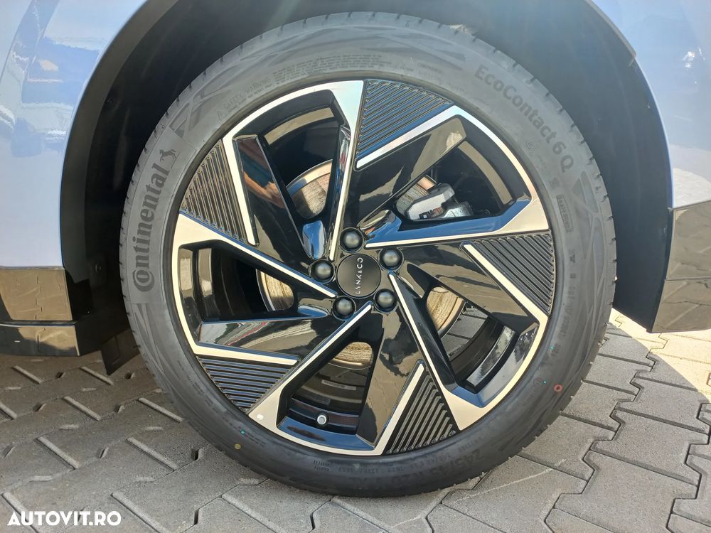 Lynk&Co 02 - 3