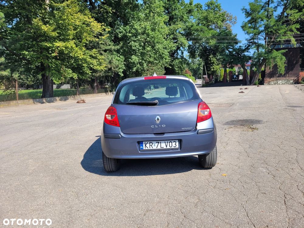 Renault Clio 1.2 16V Expression - 14