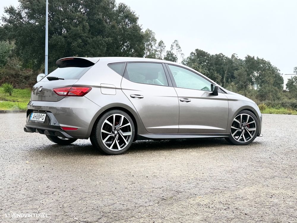 SEAT Leon 1.6 TDI S&S Style - 6