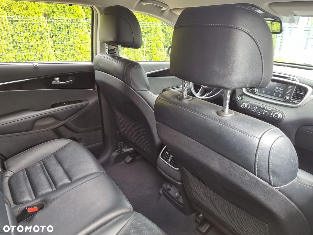 Kia Sorento - 8