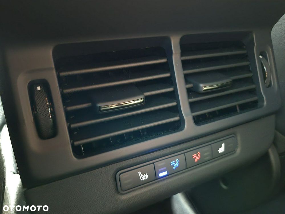 Land Rover Range Rover Evoque - 29