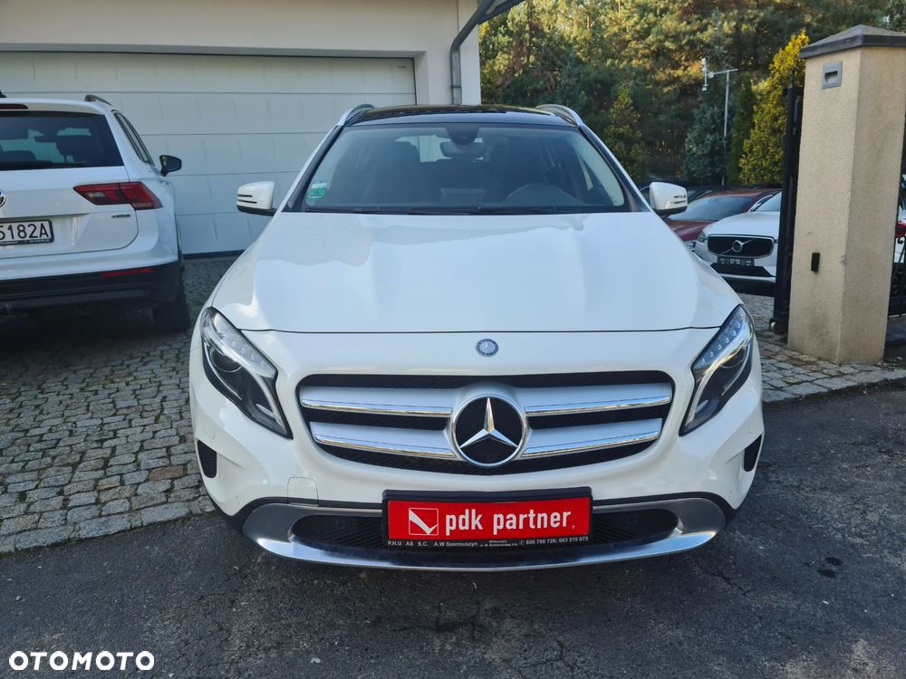 Mercedes-Benz GLA - 20