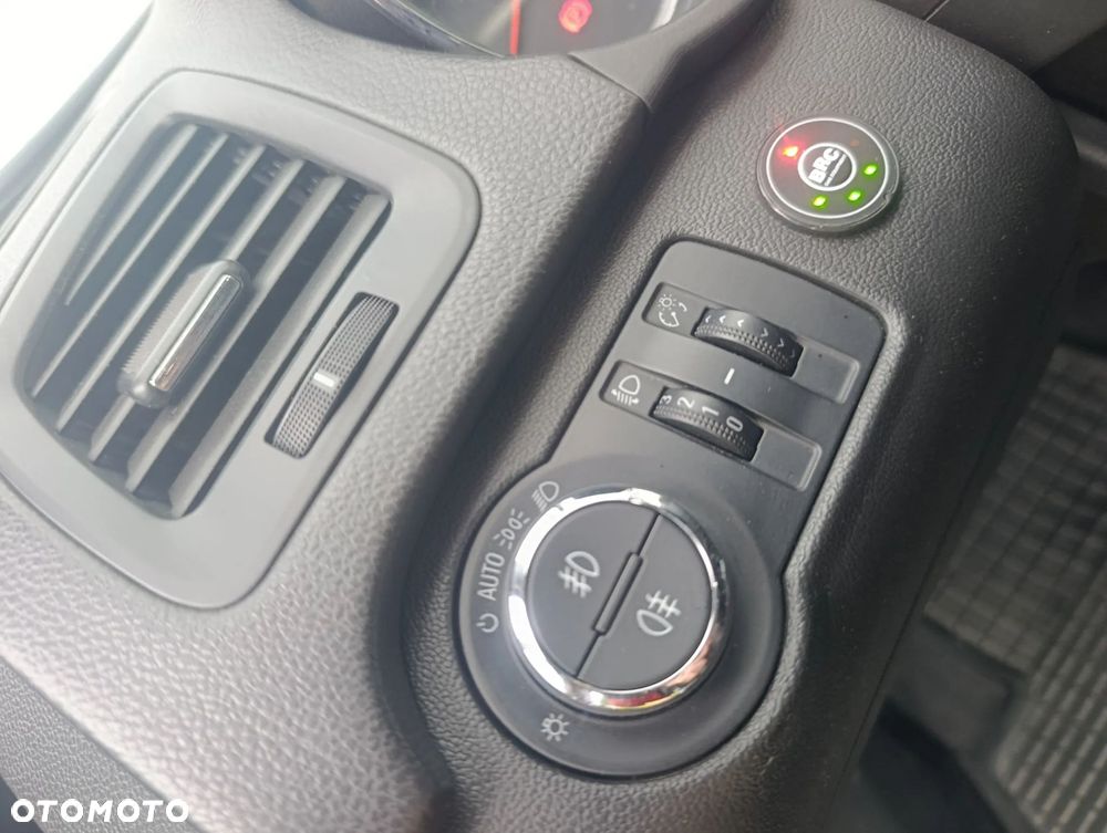Opel Insignia 2.0 Turbo Cosmo - 15