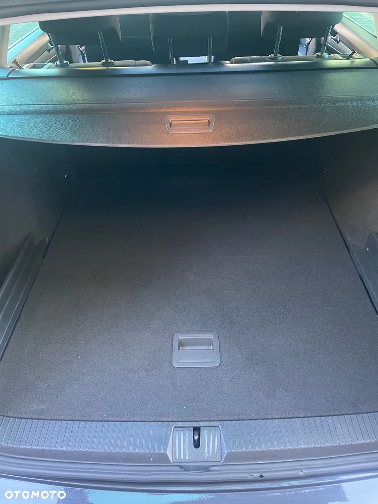 Volkswagen Passat Variant 2.0 TDI (BlueMotion Technology) Comfortline - 24