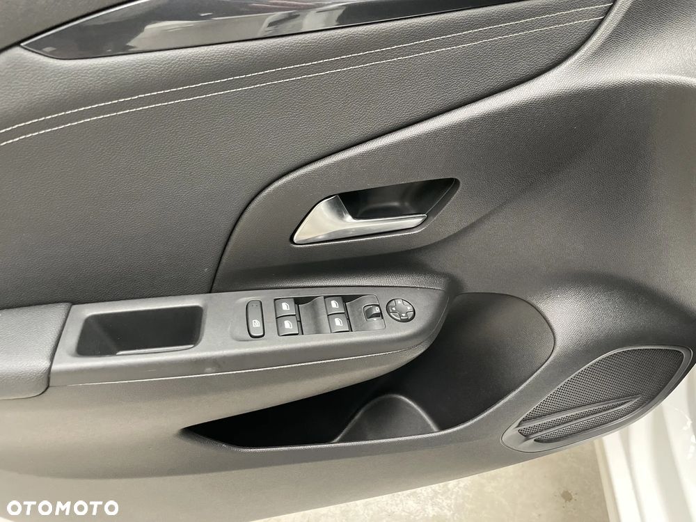 Opel Corsa 1.2 Elegance S&S - 11
