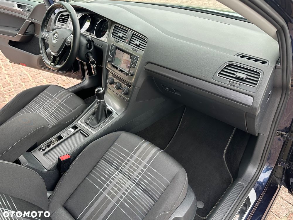 Volkswagen Golf 1.6 TDI BlueMotion Technology Lounge - 7