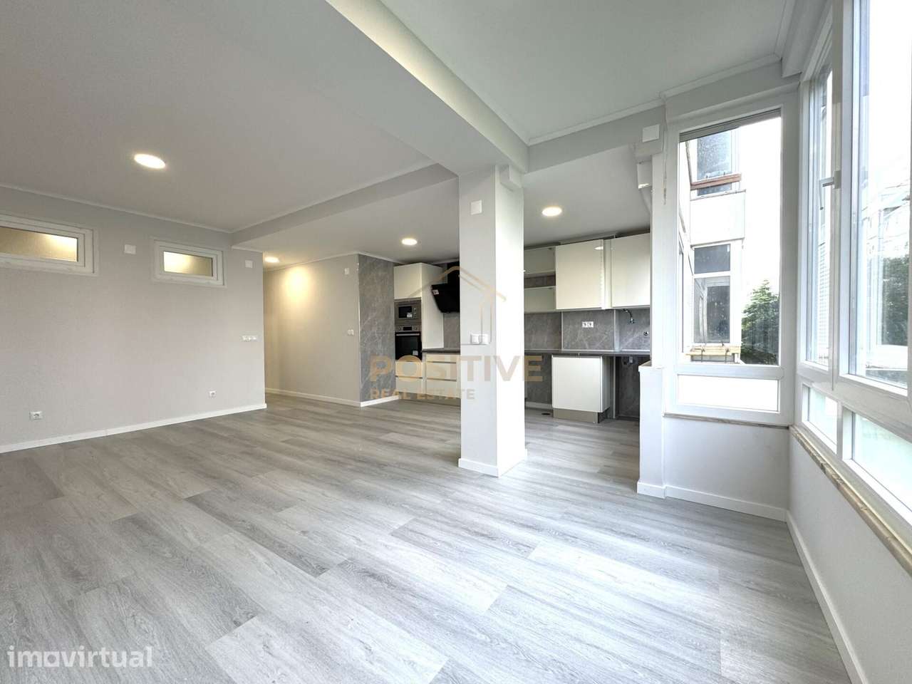 Apartamento T2 com 2 casas de banho em Oeiras - Grande imagem: 3/50