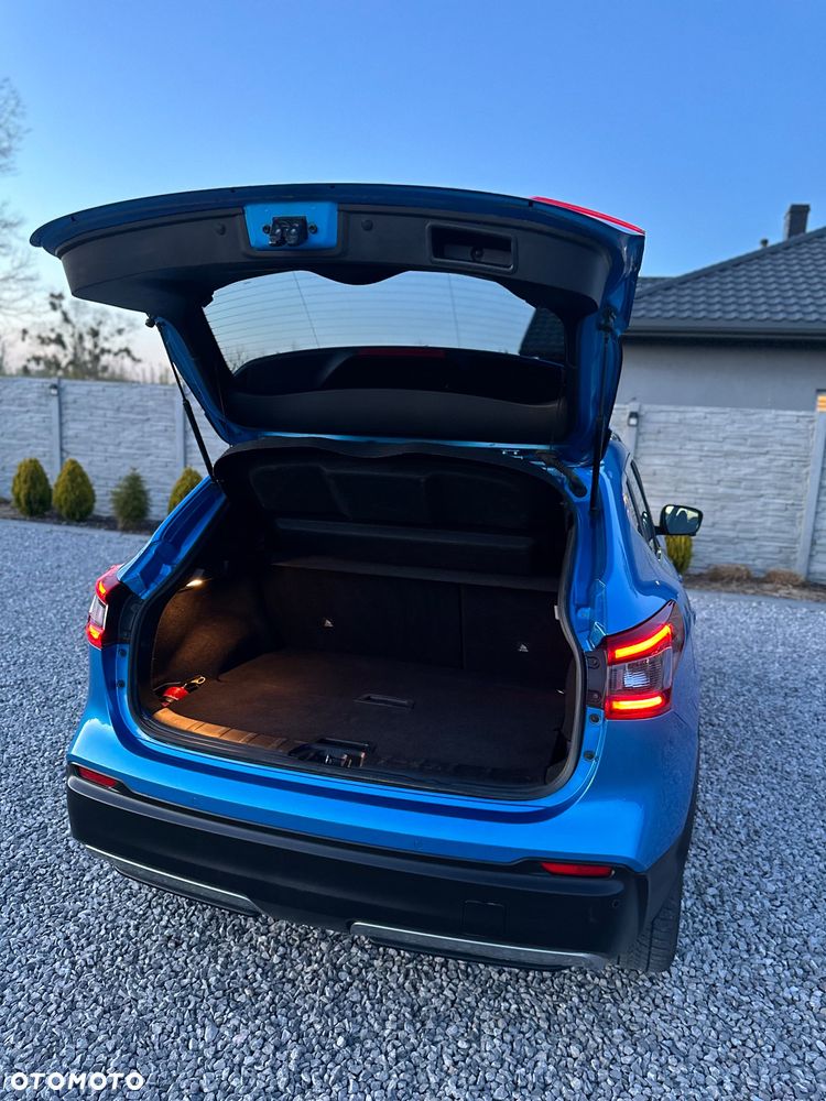 Nissan Qashqai 1.3 DIG-T N-Connecta EU6d - 18