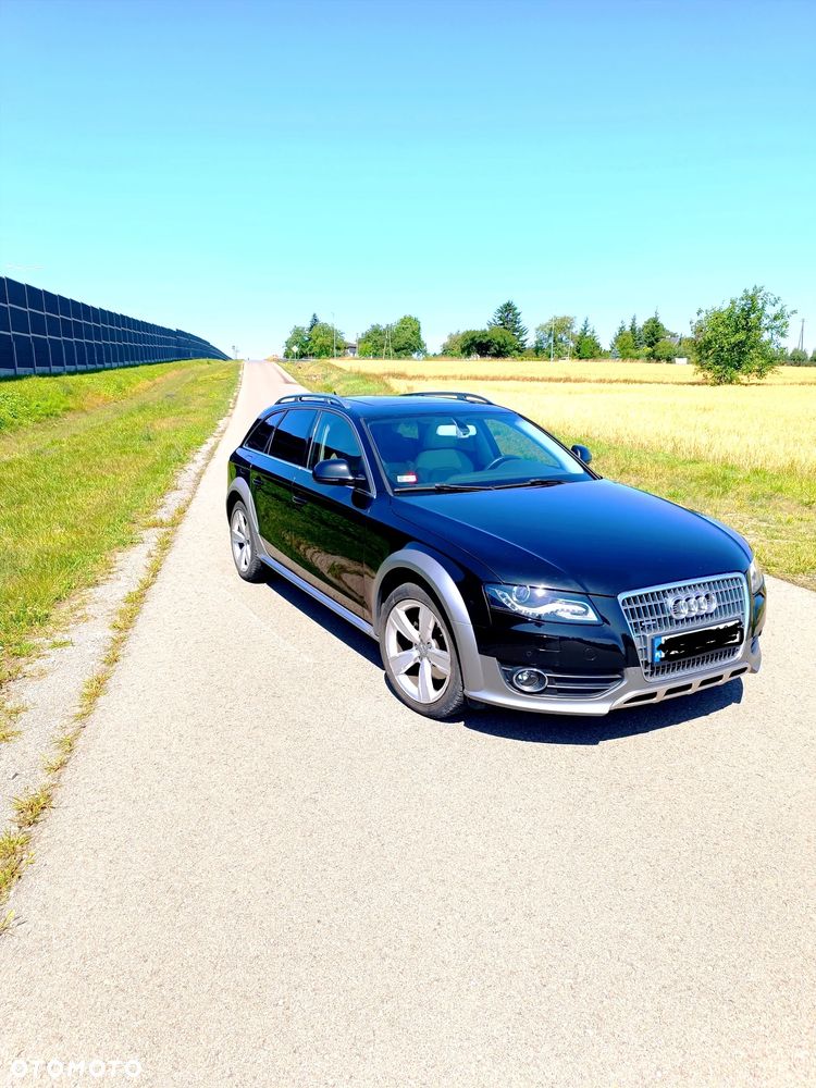Audi A4 Allroad - 1