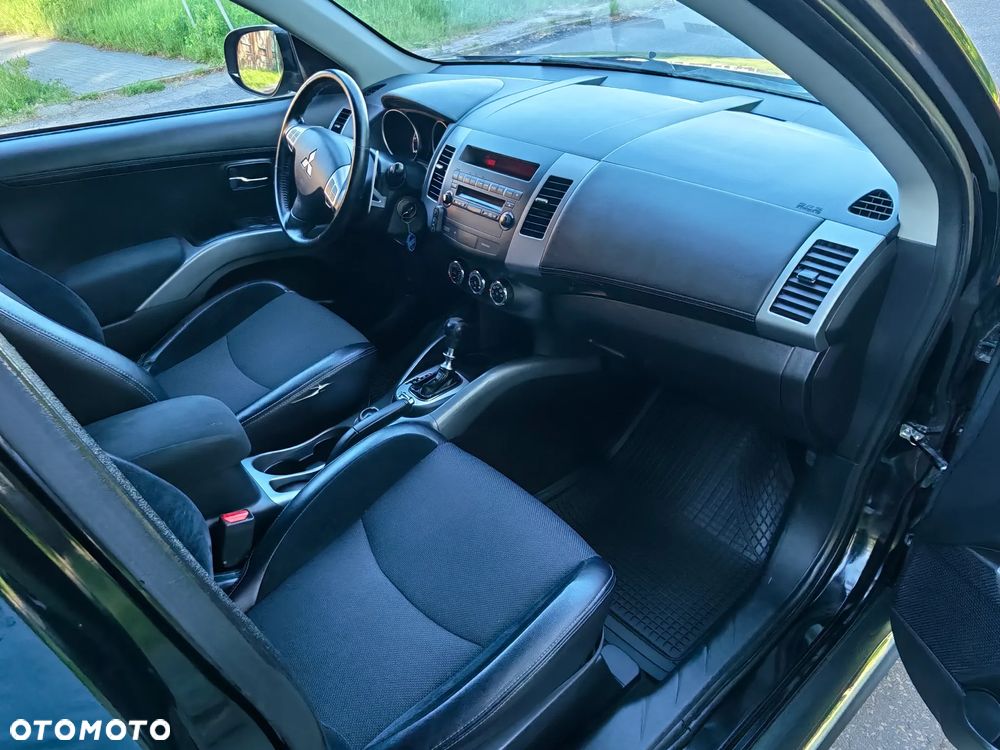 Mitsubishi Outlander 2.2 DID Intense + EU5 TC-SST - 11