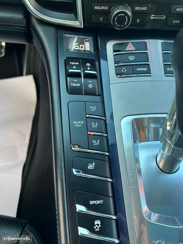 Porsche Panamera Platinum Edition - 29