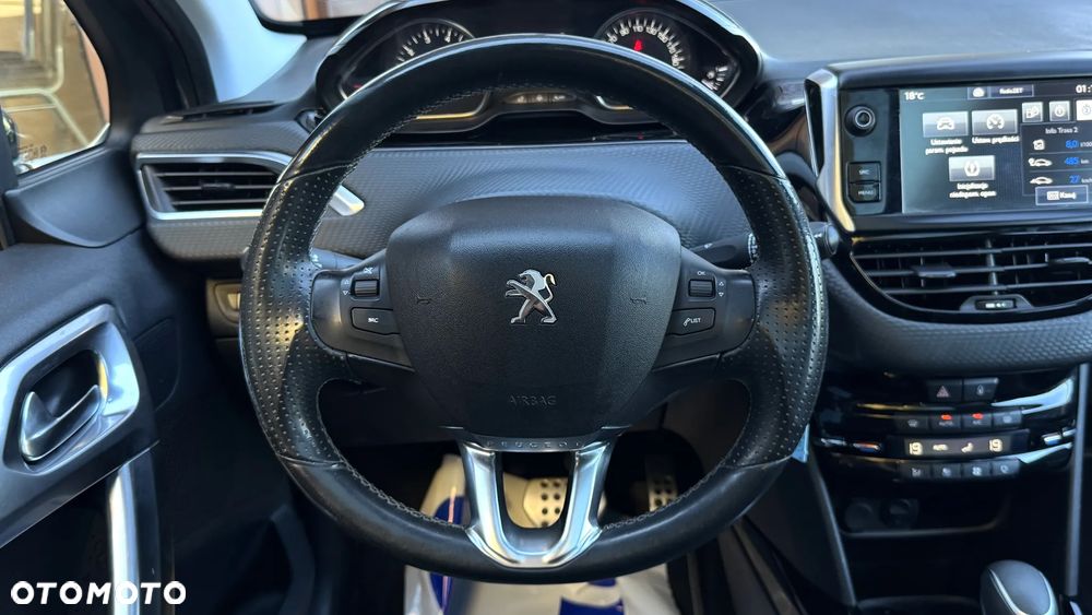 Peugeot 2008 PureTech 110 GPF Stop&Start EAT6 Crossway - 26