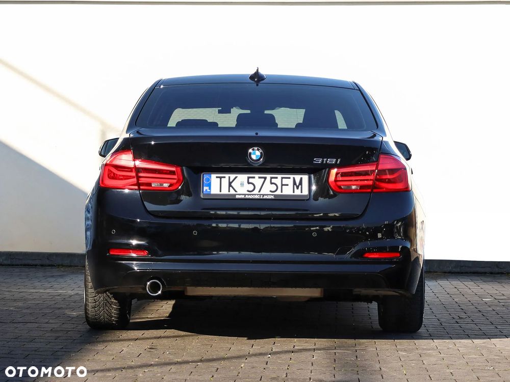 BMW Seria 3 318i - 6