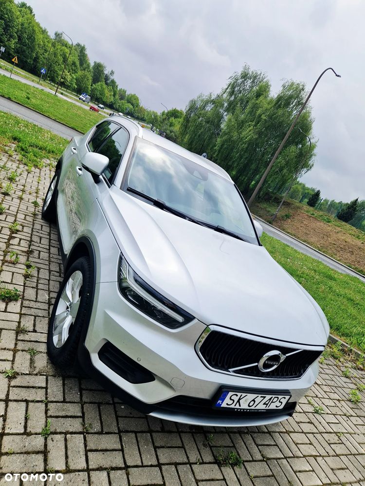 Volvo XC 40 D4 AWD R-Design - 3