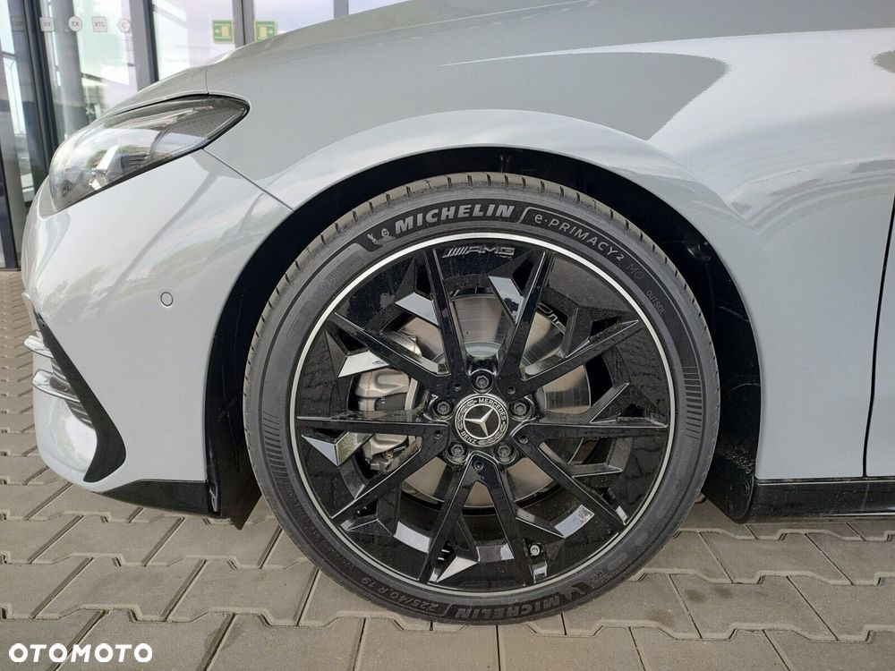 Mercedes-Benz CLA - 6